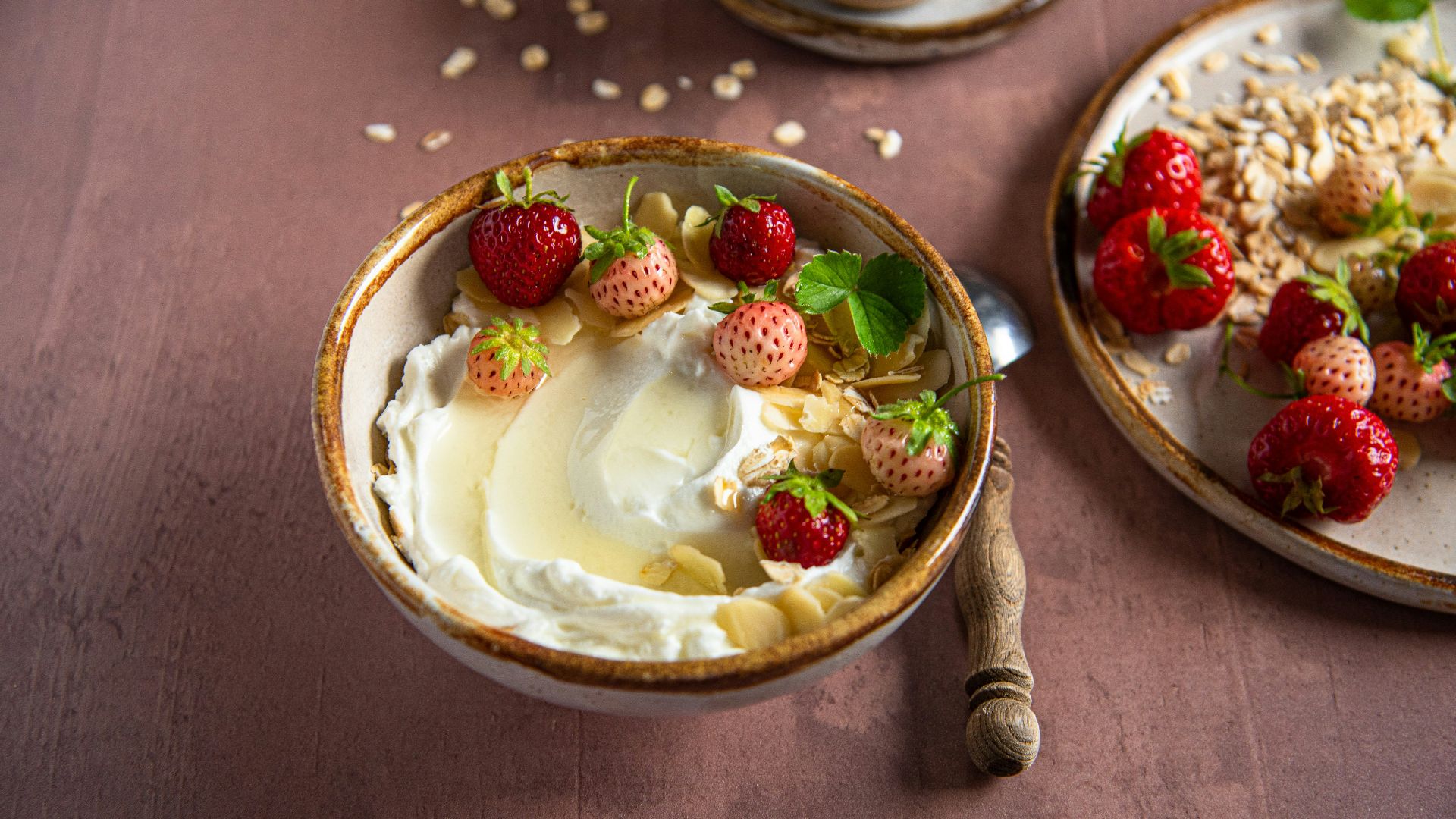 a couple of bowls of food on a table