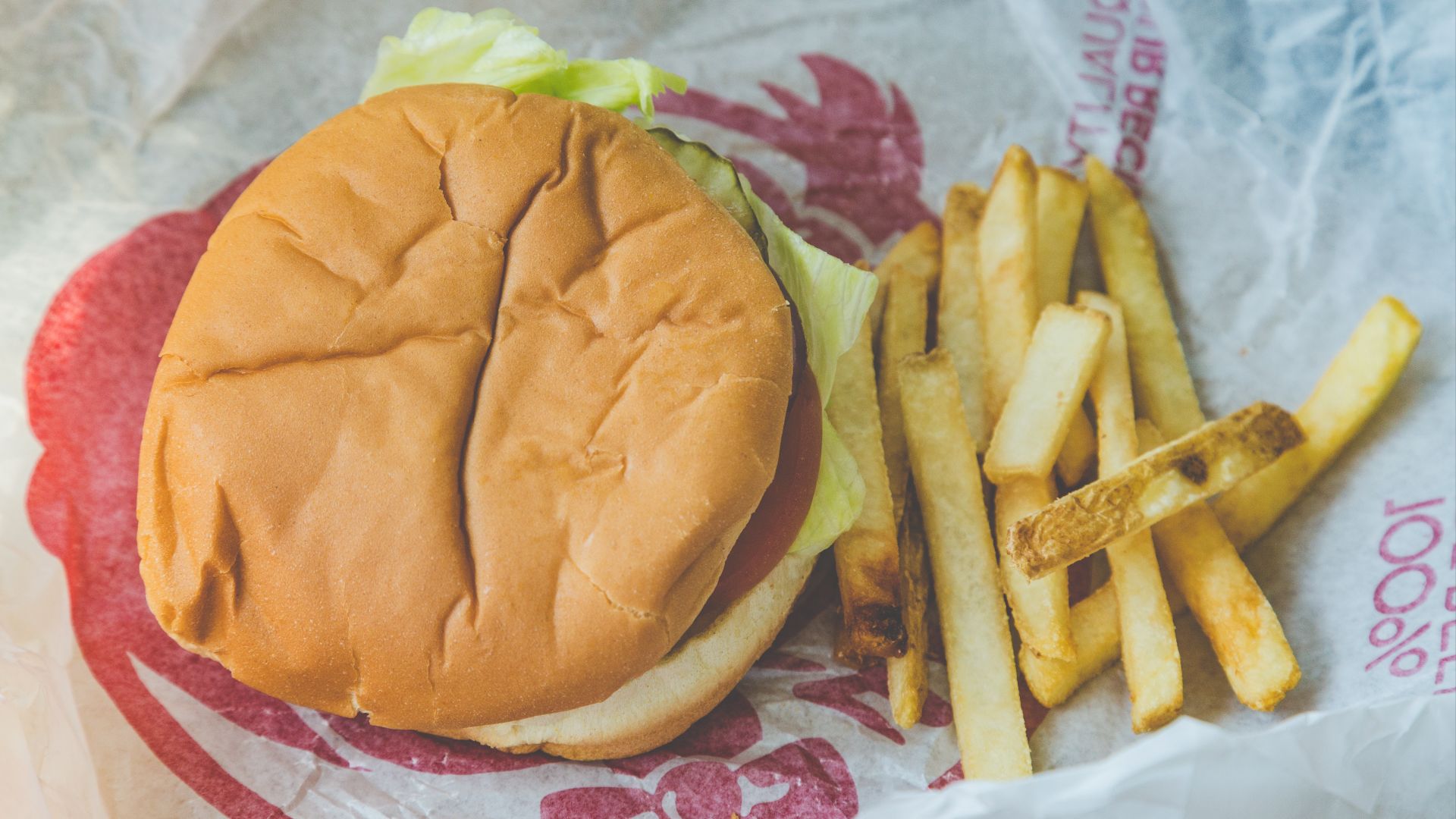 File:Wendy's Burger and Fries - Fast Food (34291971430).jpg