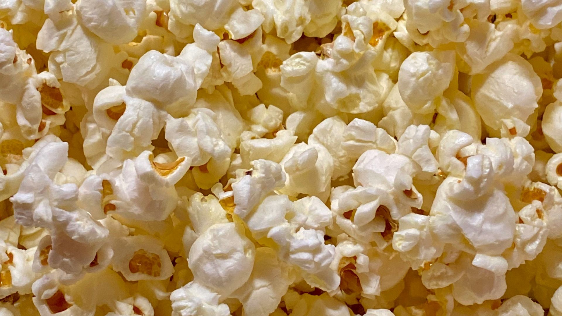 cooked popcorn