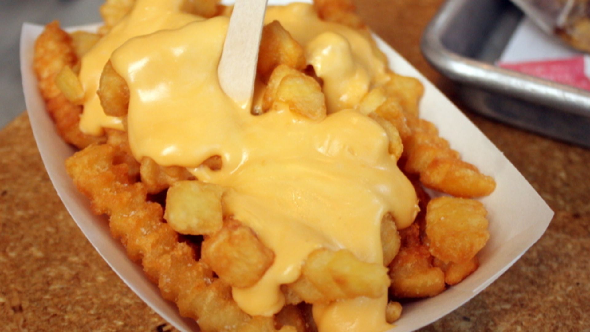 File:Shake shack cheese fries.jpg