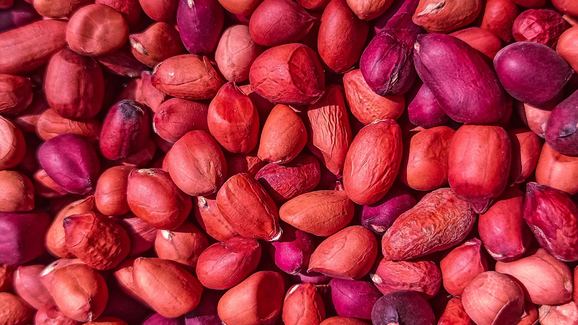 brown and red round fruits