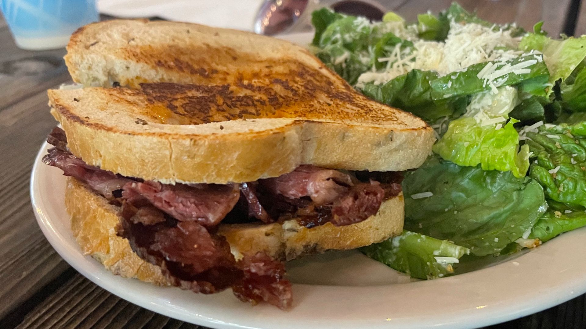 File:Rio Nido Roadhouse - November 2022 - Sarah Stierch 07.jpg