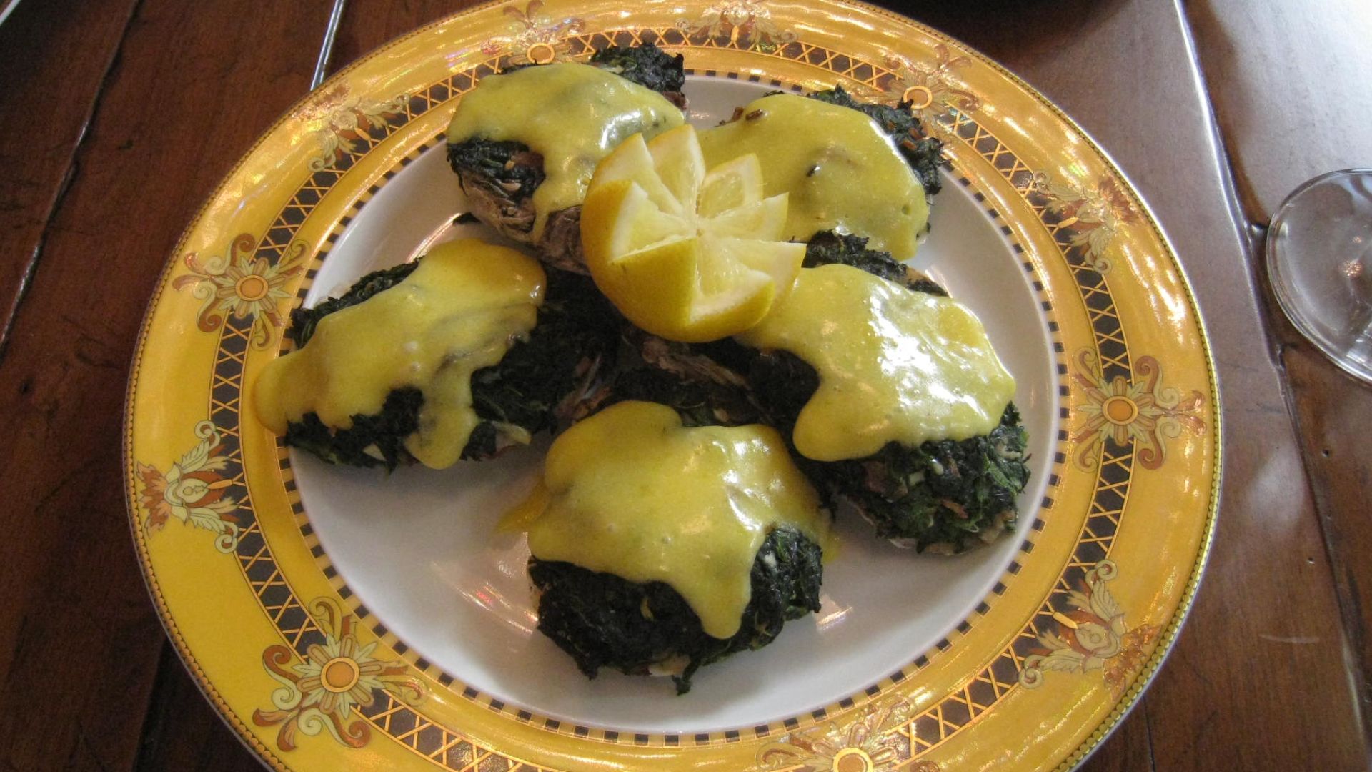 File:Oysters Rockefeller.jpg