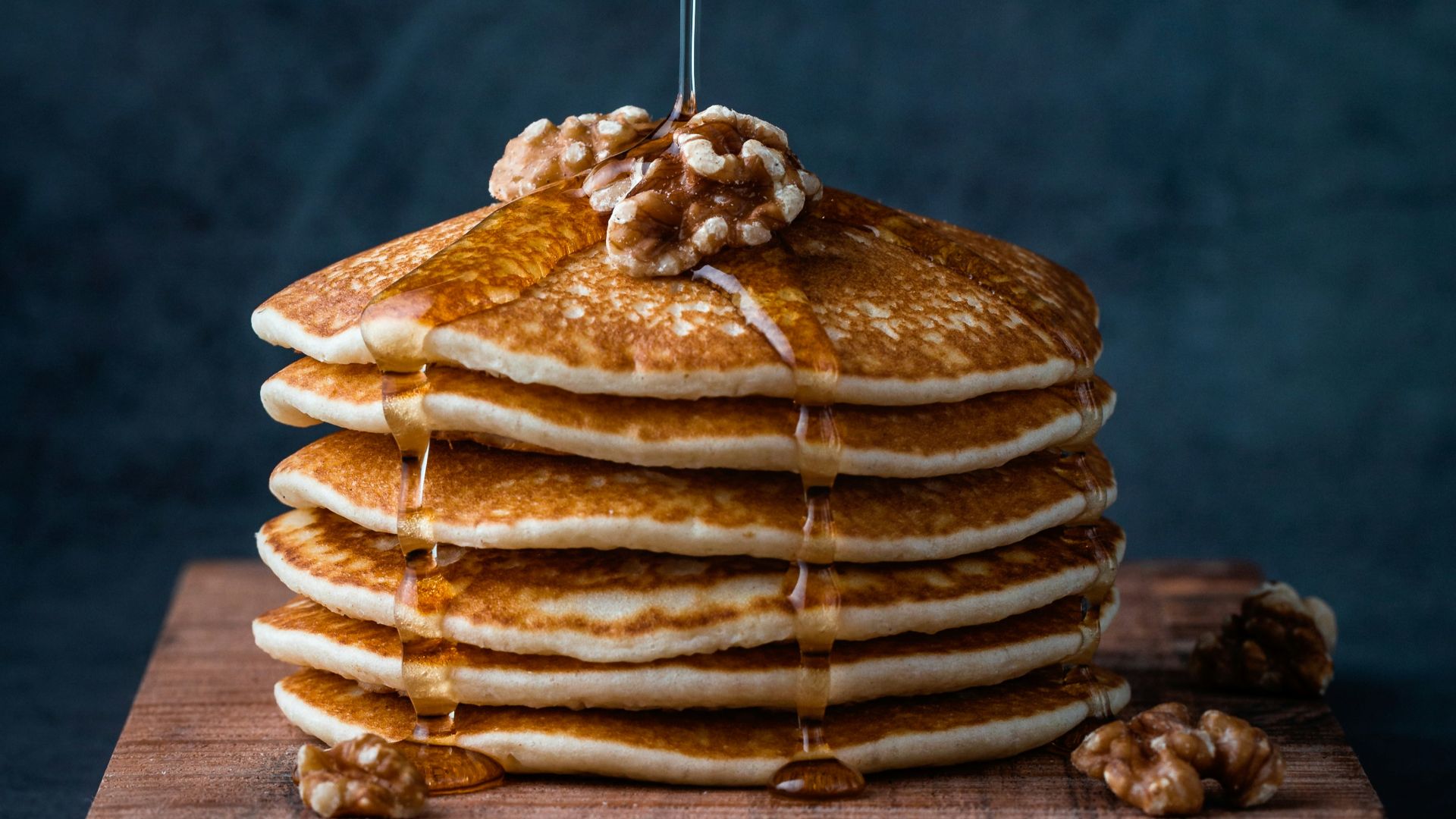 pancakes with syrup