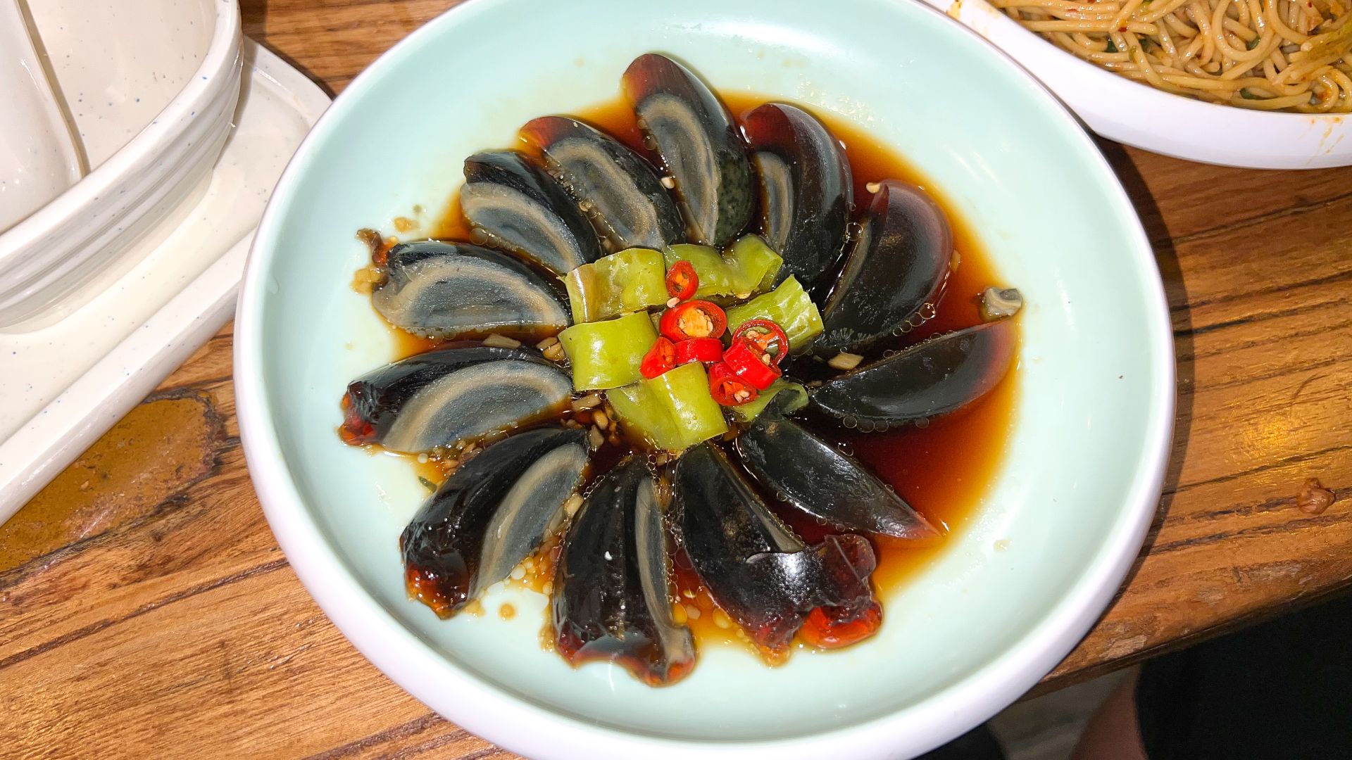 File:Sliced century eggs with smashed chili at Guanshi Wing Bar, Xinjiekou (20220723132726).jpg
