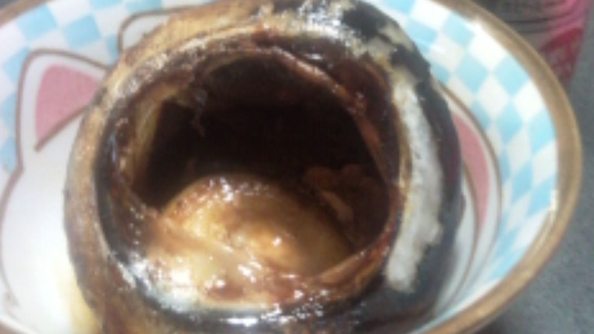 File:Eating tuna eyeball.jpg