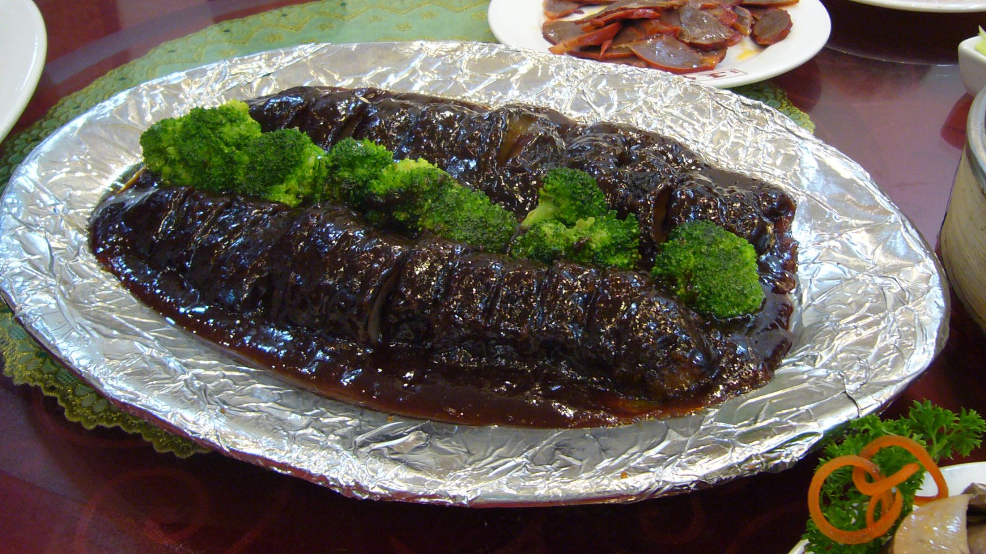 File:Sea cucumber dish 2.jpg
