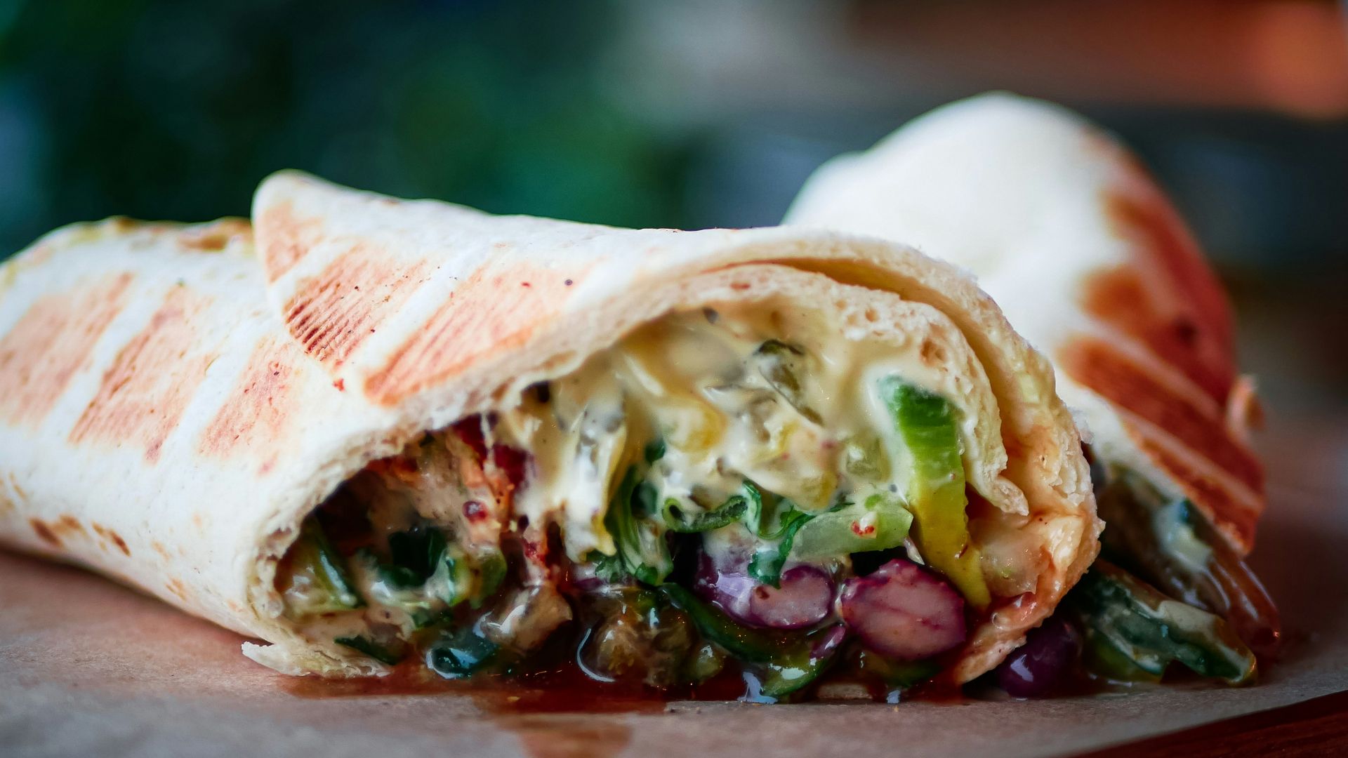 a sandwich on a plate