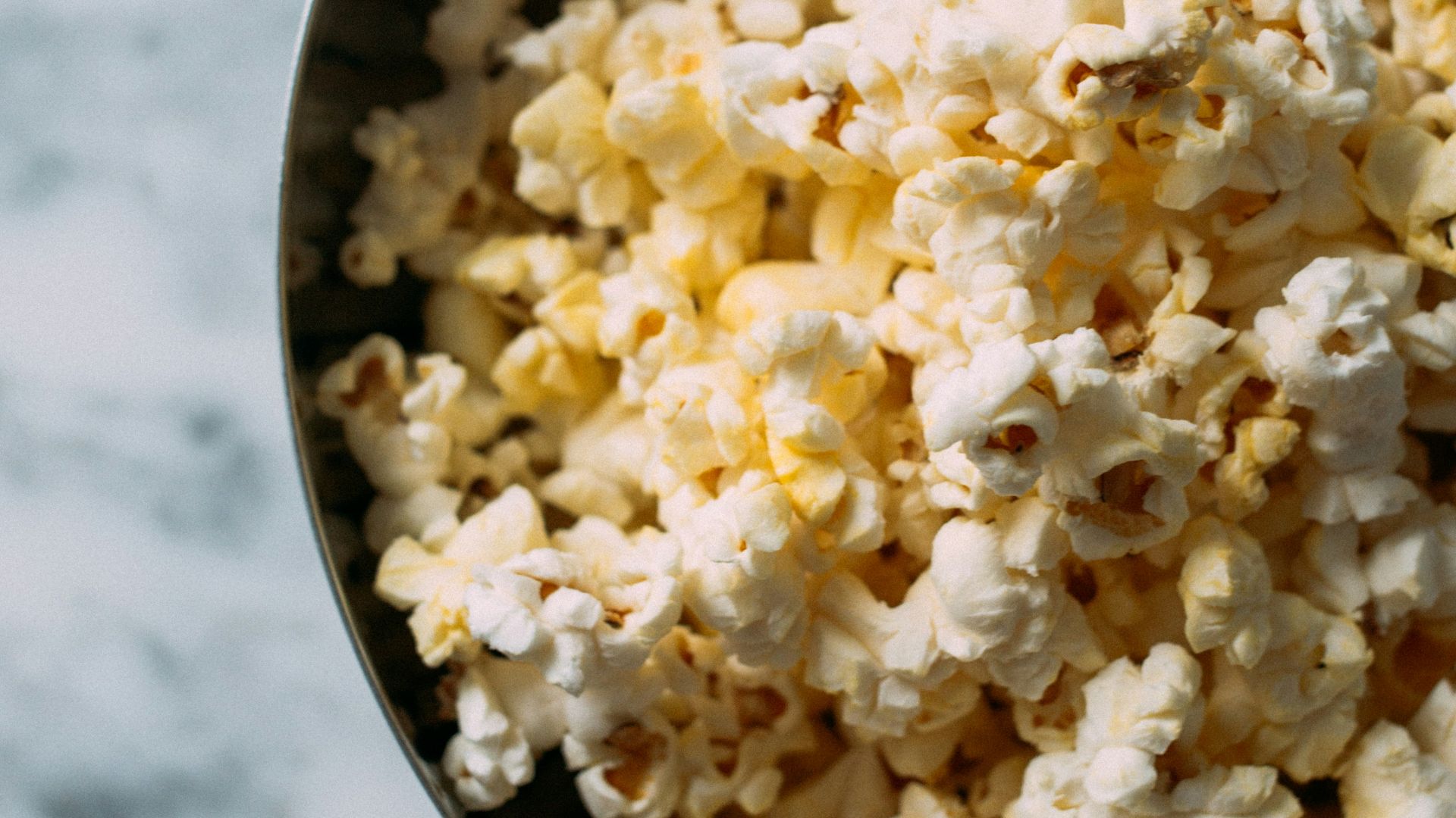 photo of popcorn kernels