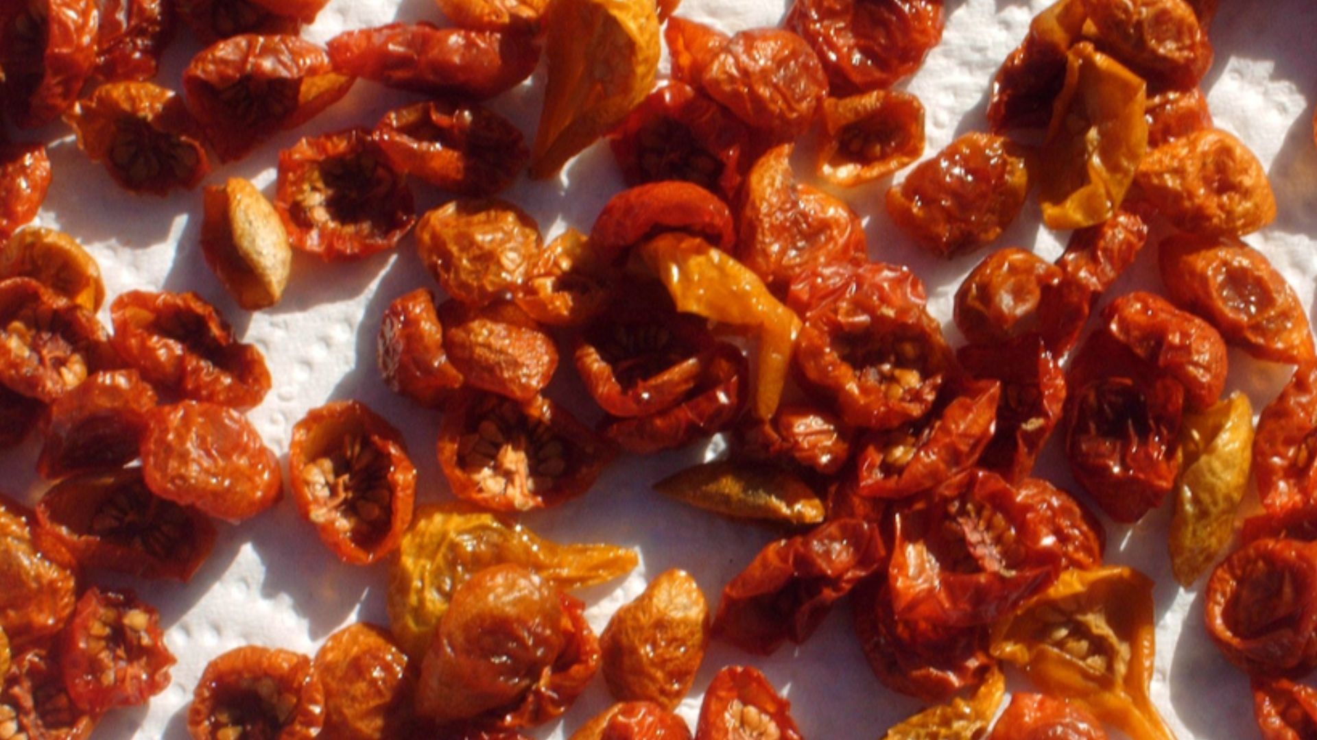 File:Sun-dried tomatoes.jpg