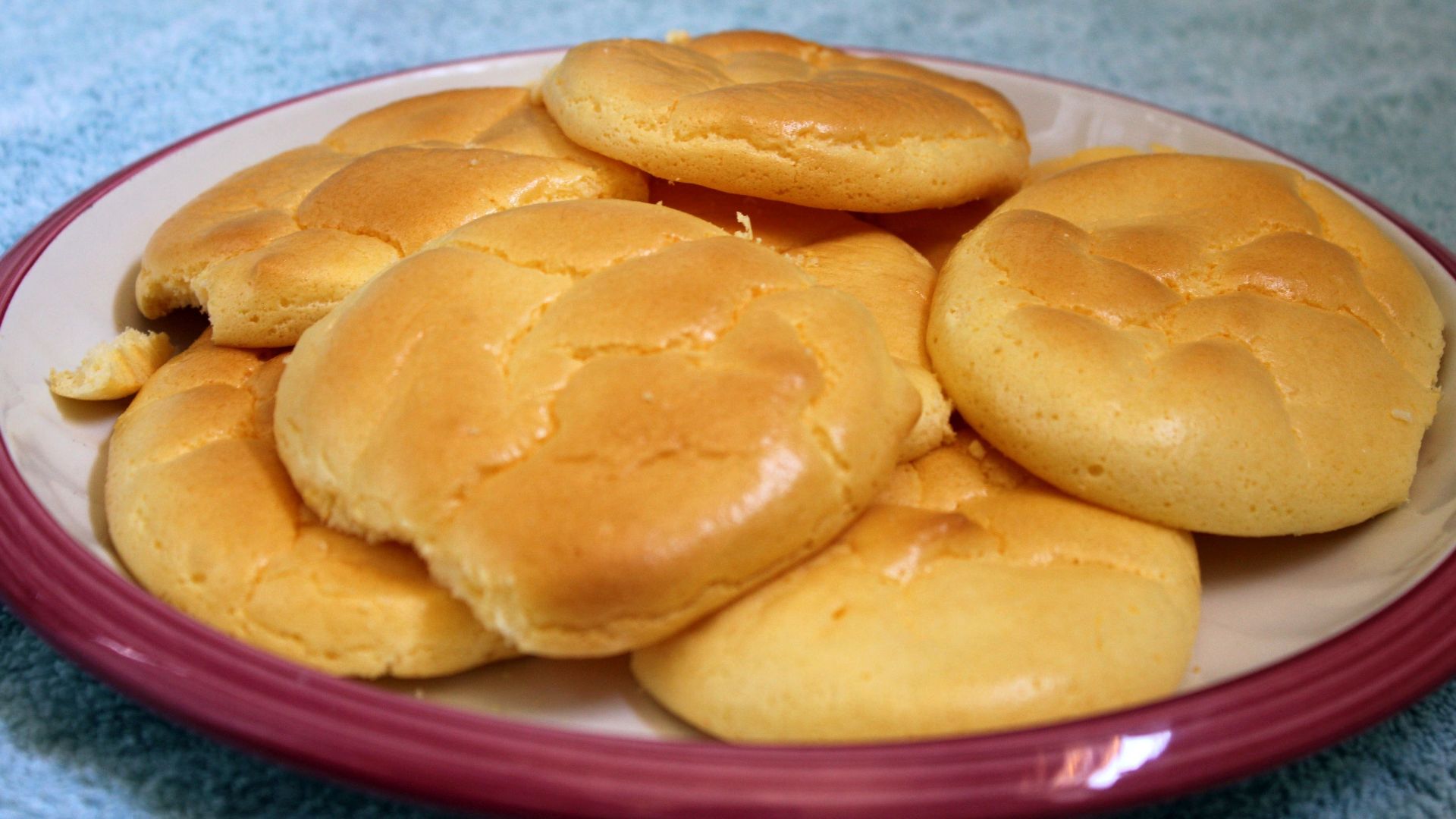 File:Cloud-bread-3529136.jpg