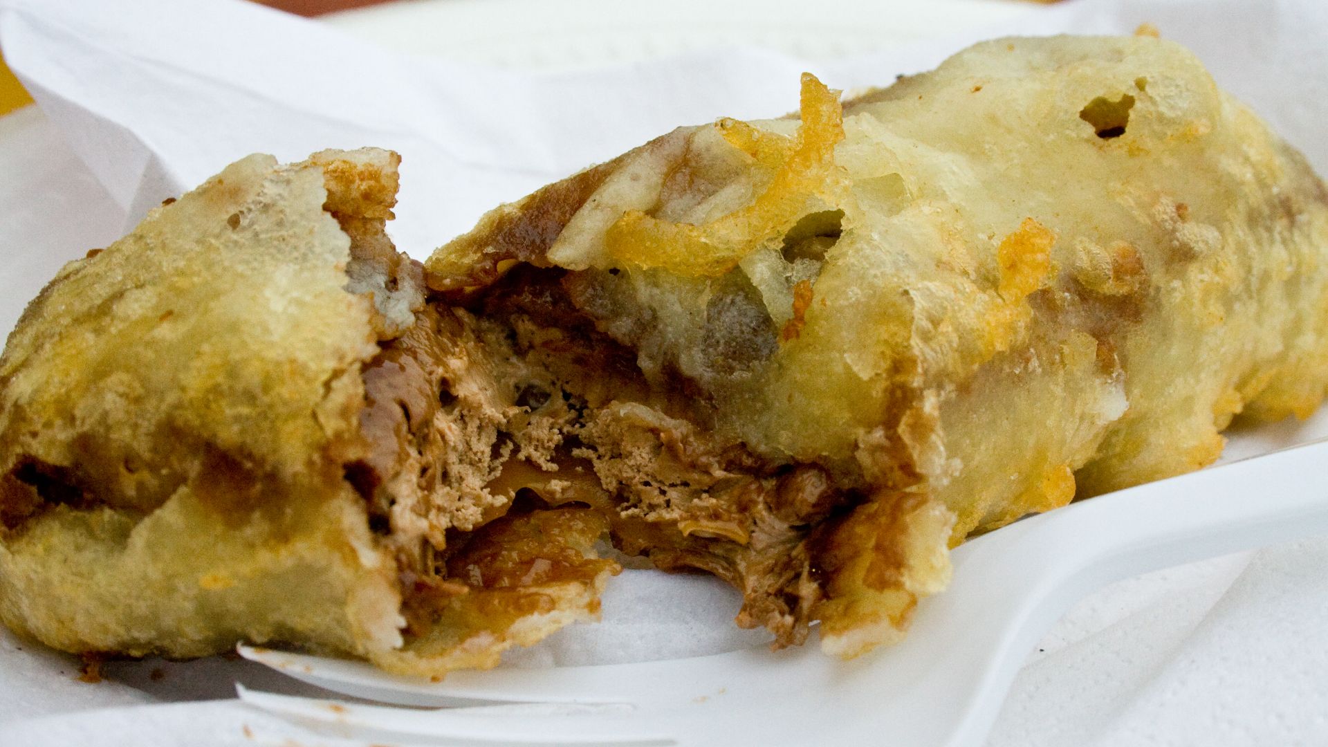 File:DeepFriedMarsBar.jpg