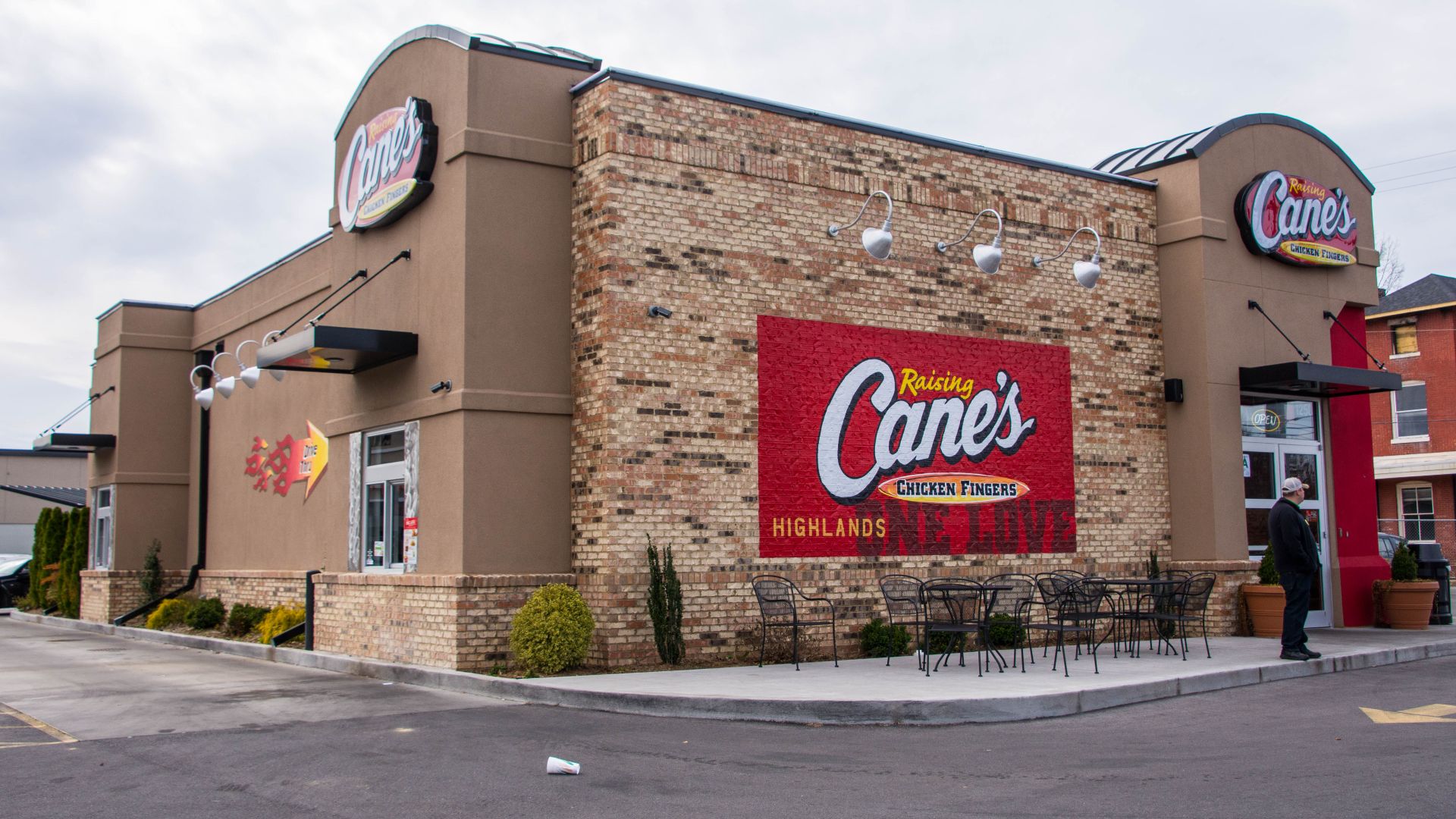 File:Raising Cane's (33435431591).jpg
