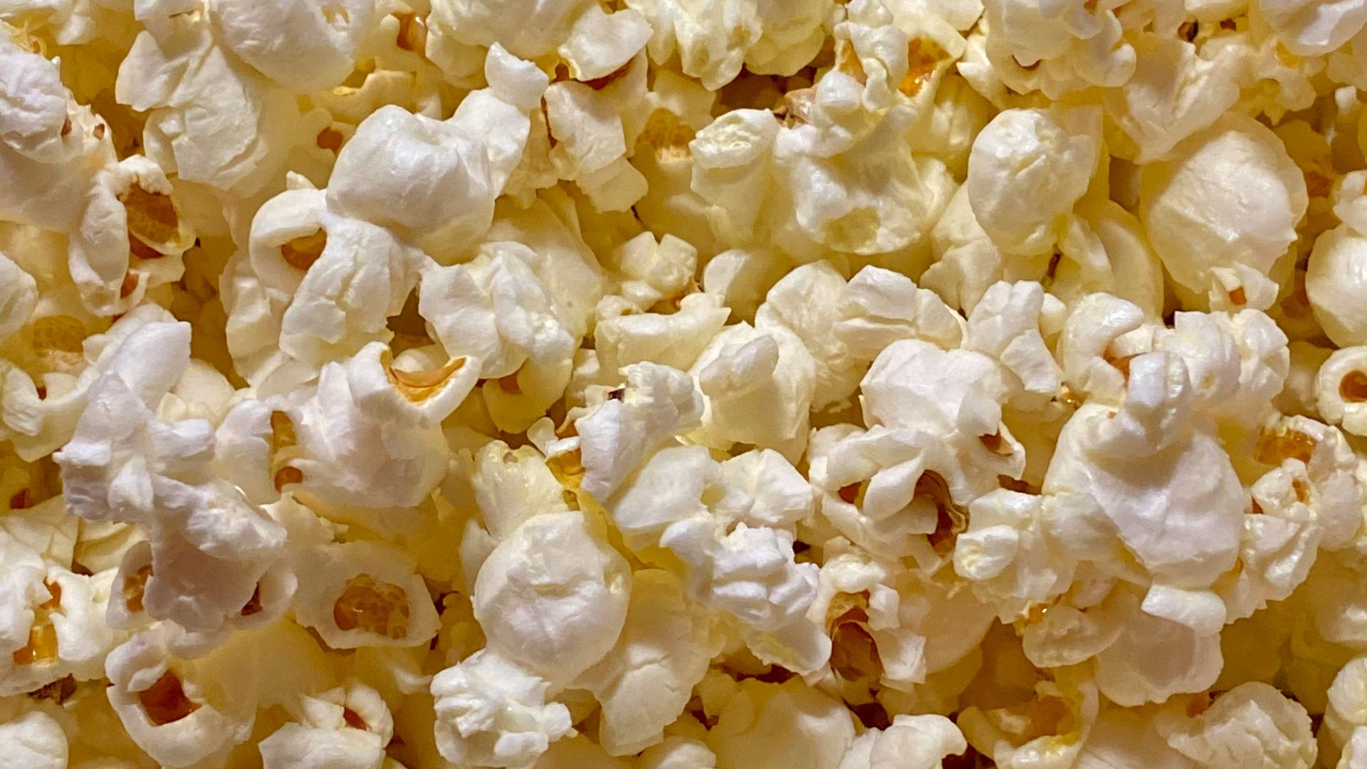 cooked popcorn