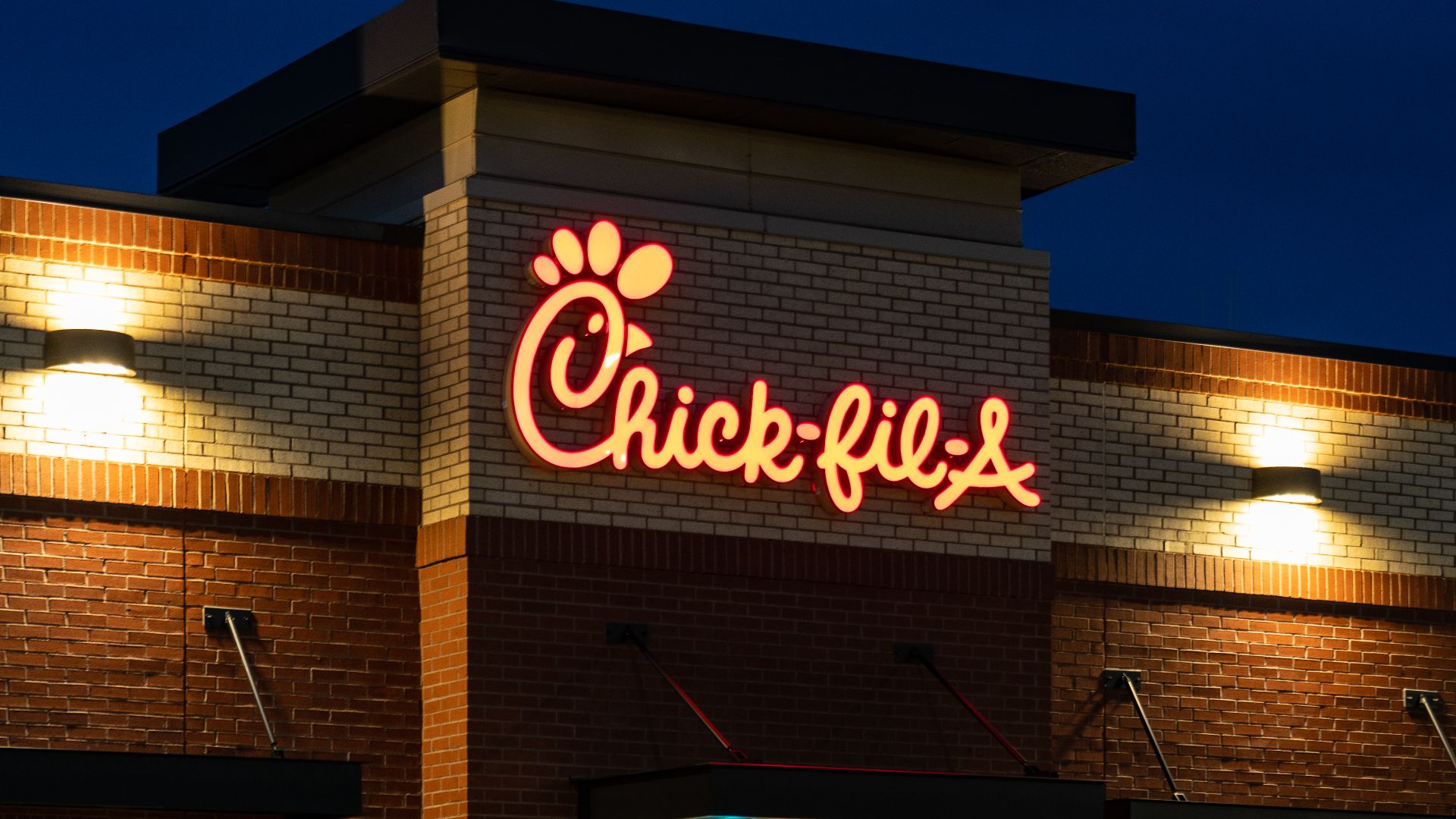 File:Chick-fil-A Fast Food Restaurant in West St Paul, Minnesota, 2018.jpg
