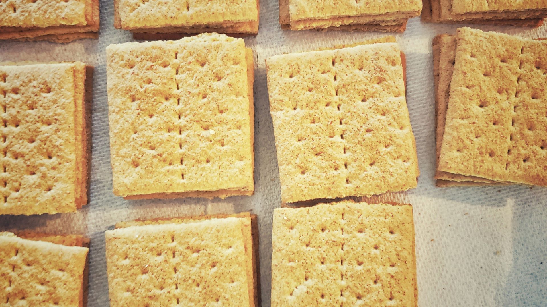brown bread on white tray