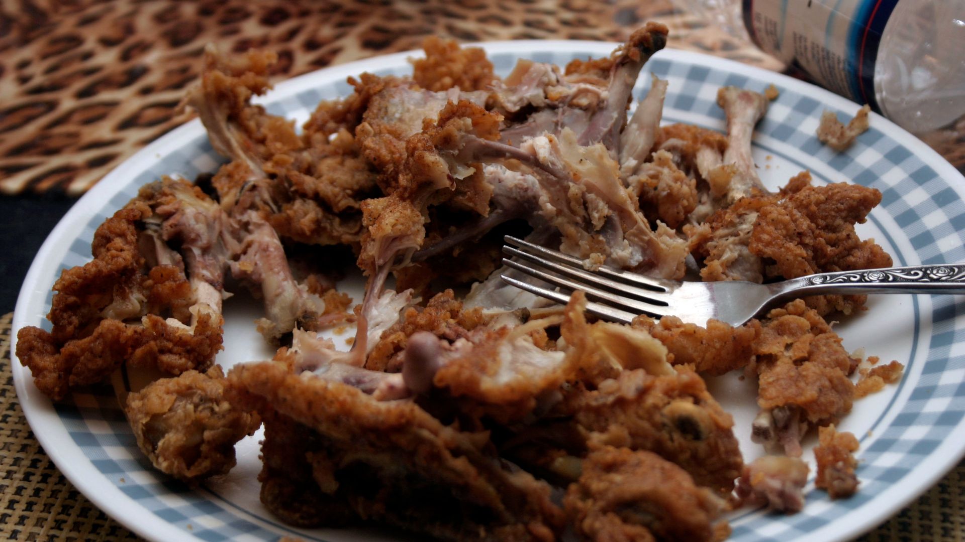 File:Fried chicken bones.jpg