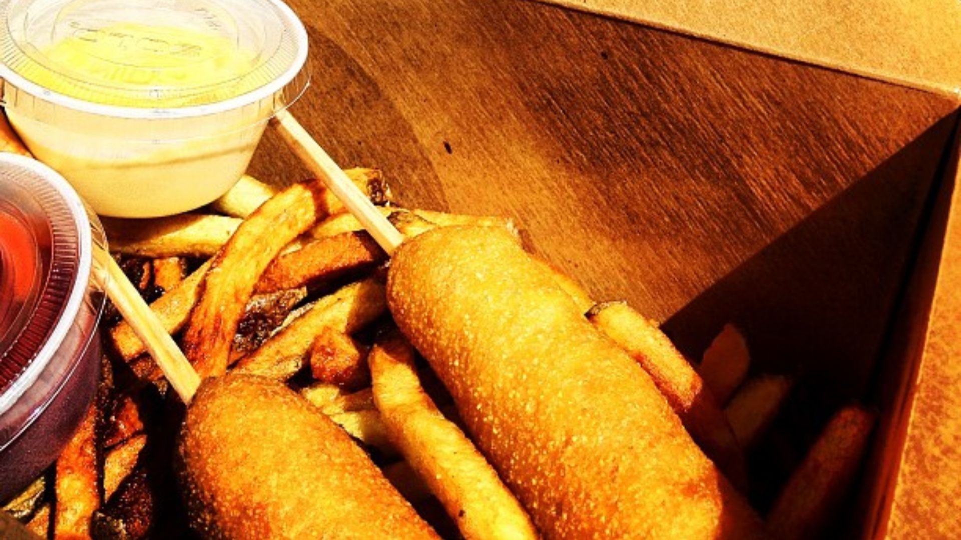 File:Vegan corn dogs! (8286710046).jpg