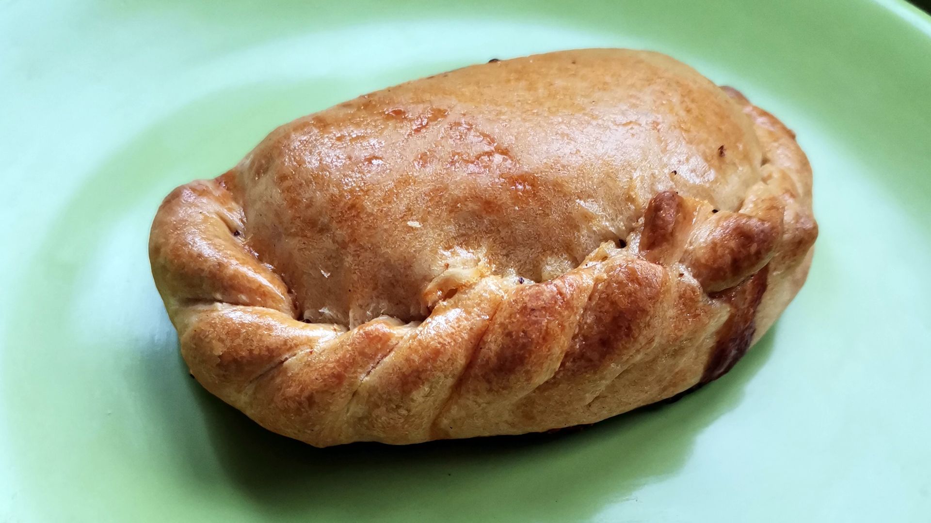 File:Karaim meat pie et ayaklak.jpg