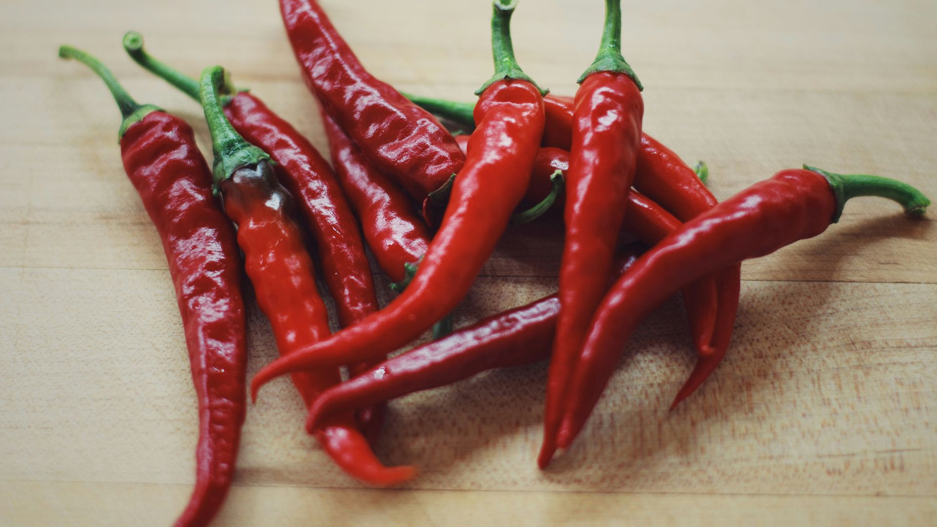 pile of red chilis
