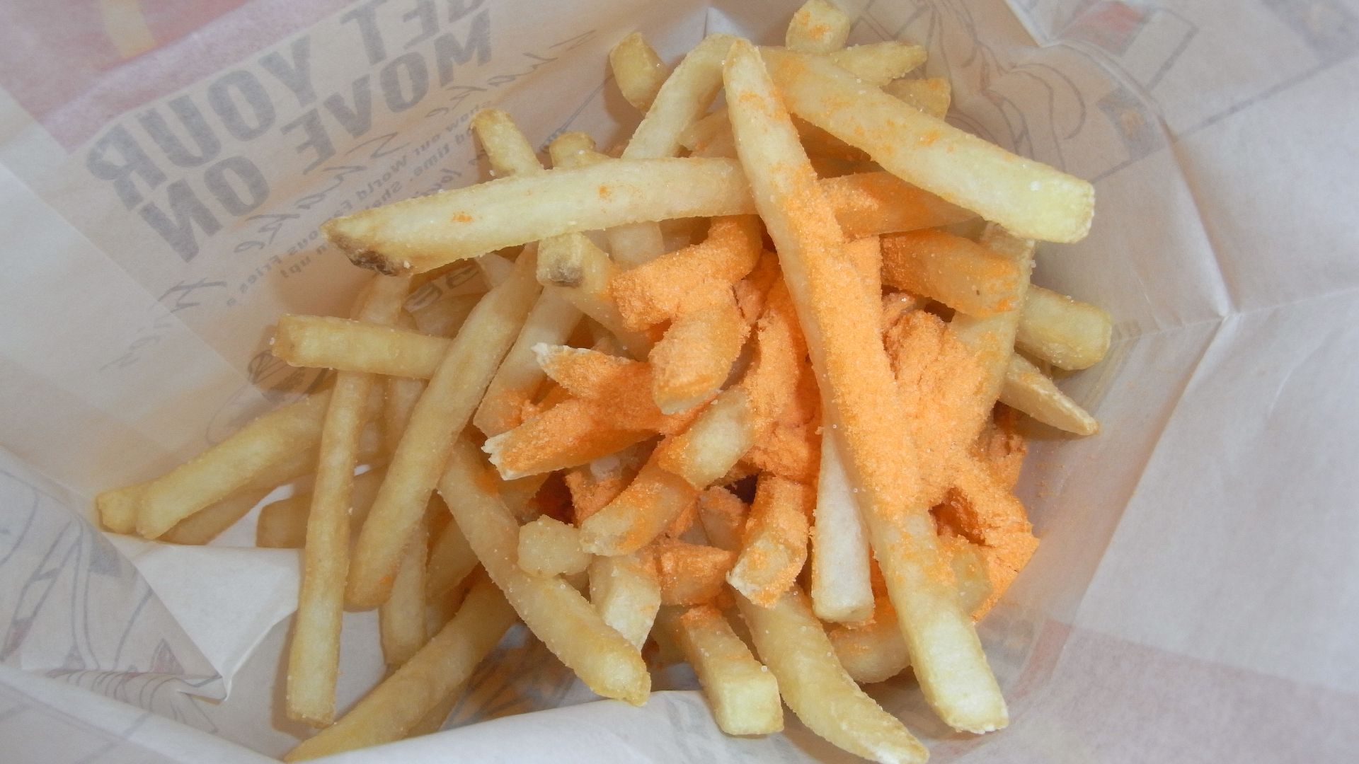 File:HK food 麥當勞套餐 McDonalds 馬鈴薯條 french fries n Shaker inside fresh May-2012 閃光燈 with Flashlighting.JPG