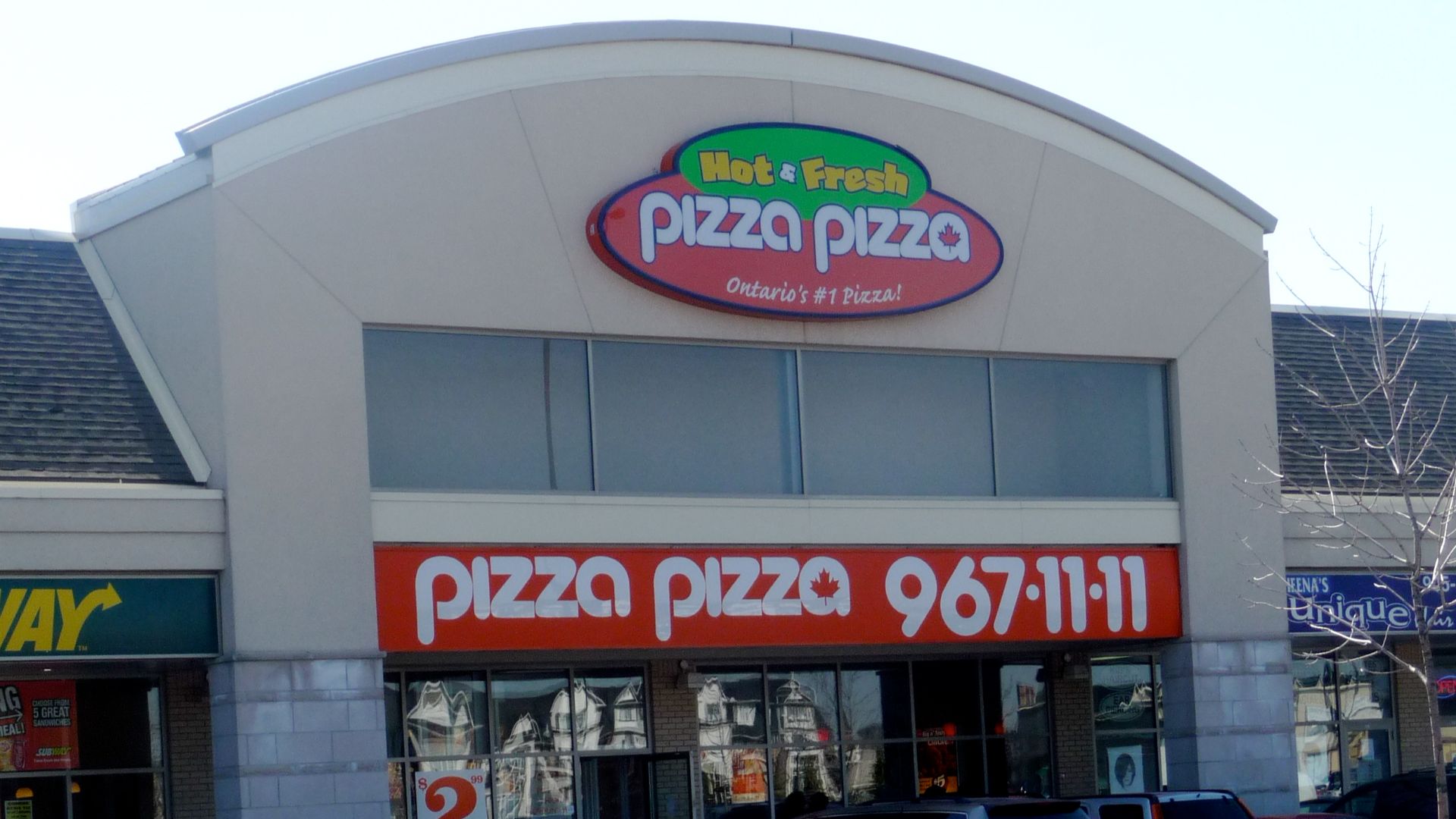 File:Pizza Pizza Northwestern Mississauga.JPG
