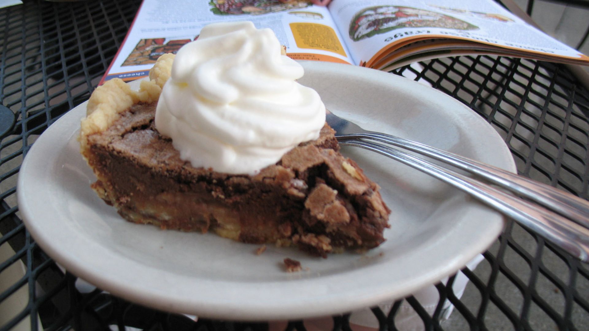 File:Chocolate chess pie while reading a magazine.jpg