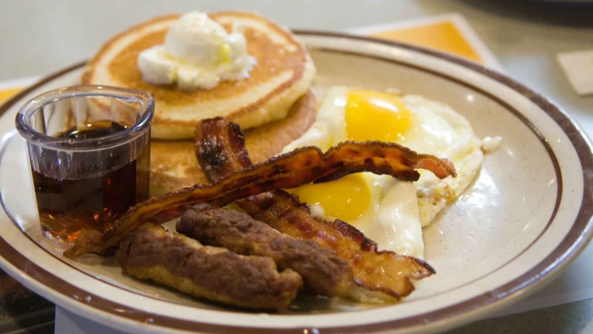 File:Dennysbreakfast.jpg