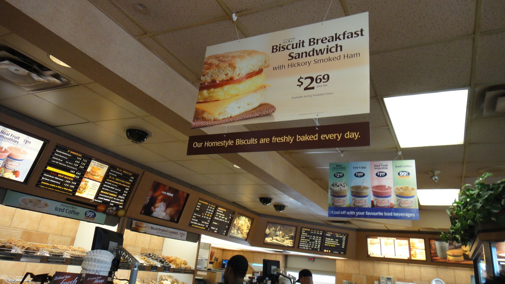 File:Inside a Tim Hortons -a.jpg