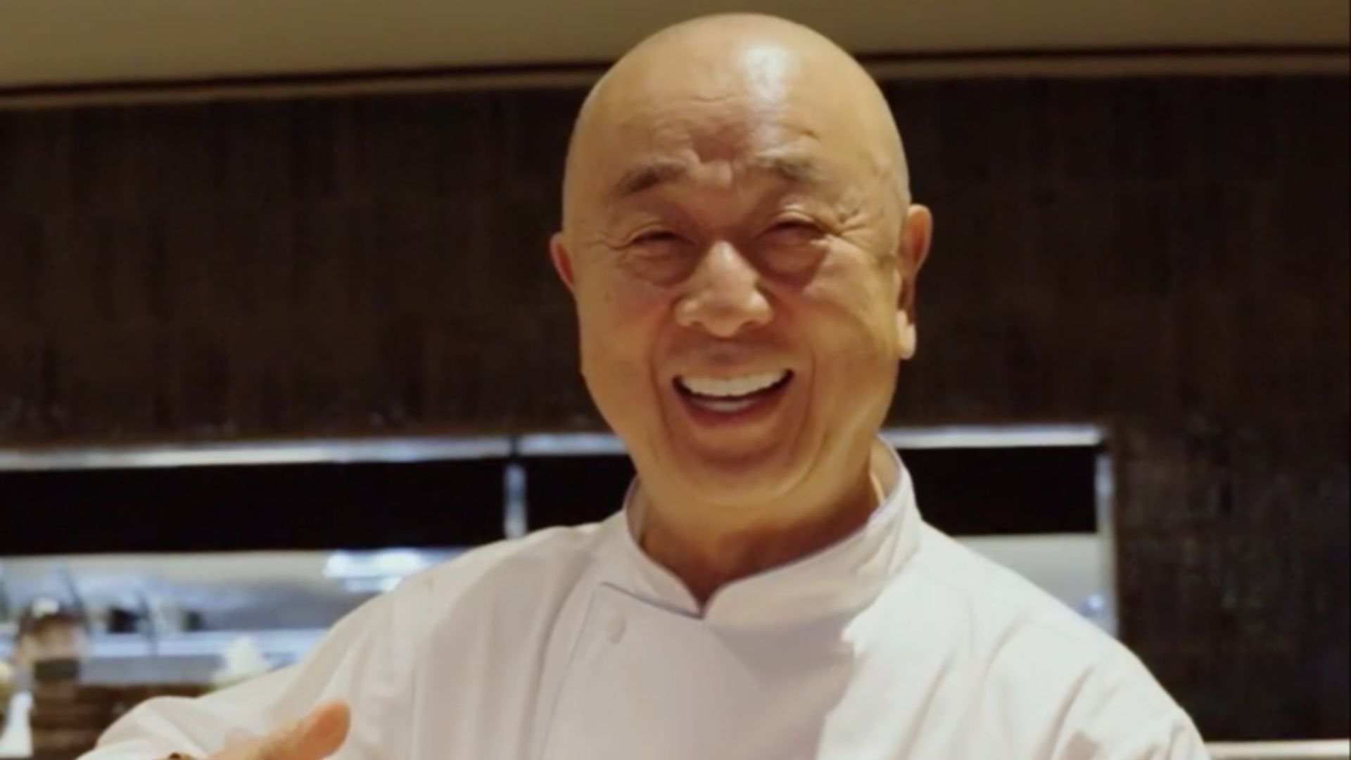 File:Nobu Matsuhisa with sushi.png