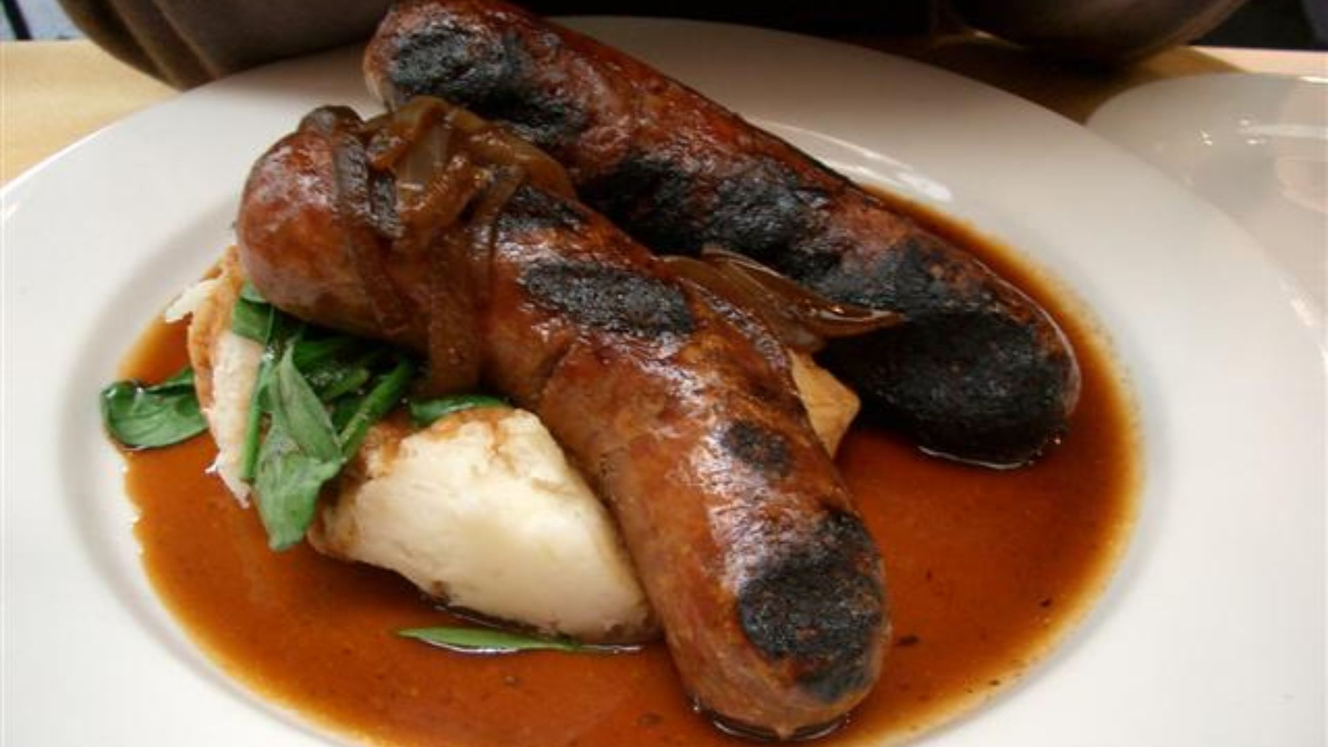 File:Bangers and mash 1.jpg