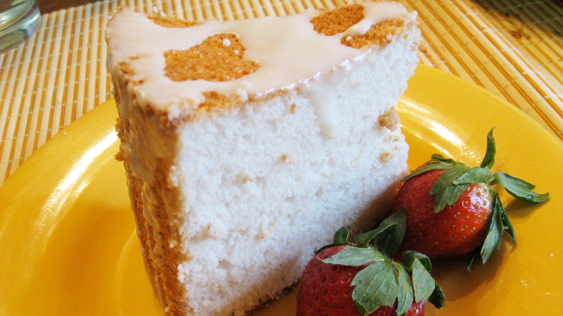 File:Angel food cake 2.jpg