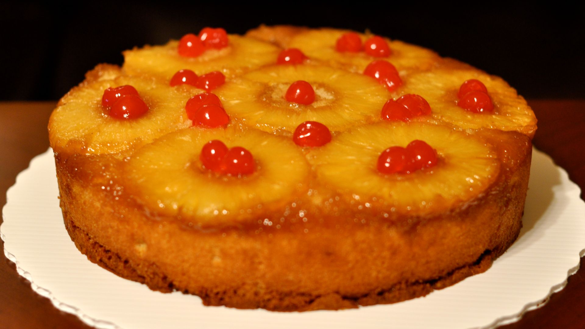File:Pineapple-upside-down-cake.jpg