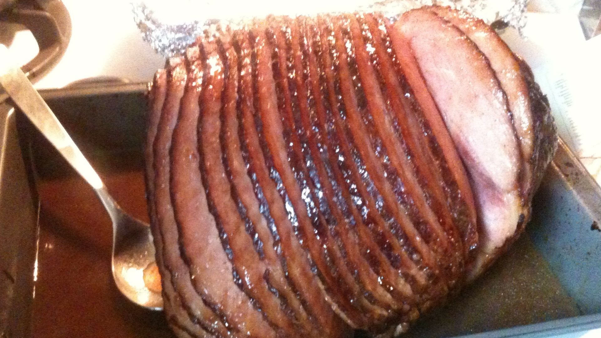 File:Glazed and sliced ham.jpg