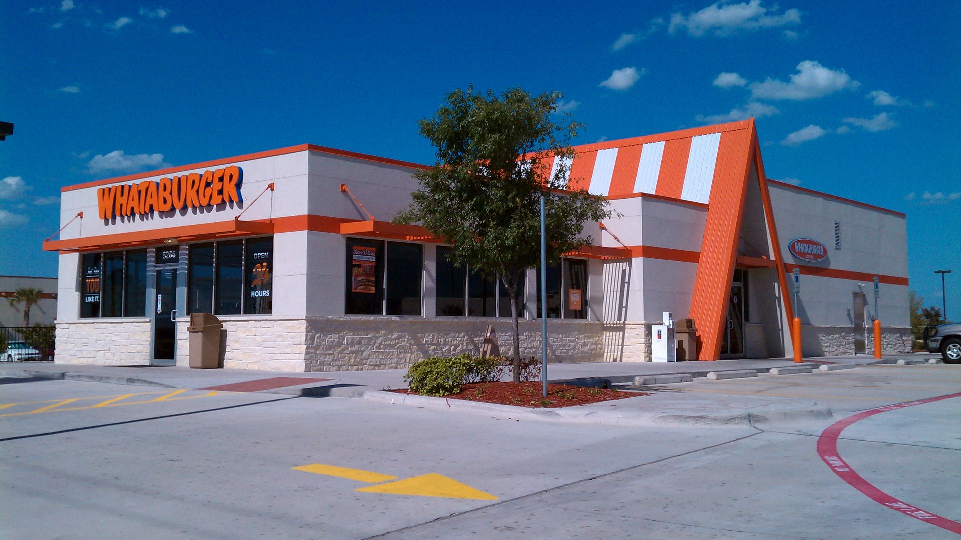 File:Whataburger-Frisco.jpg