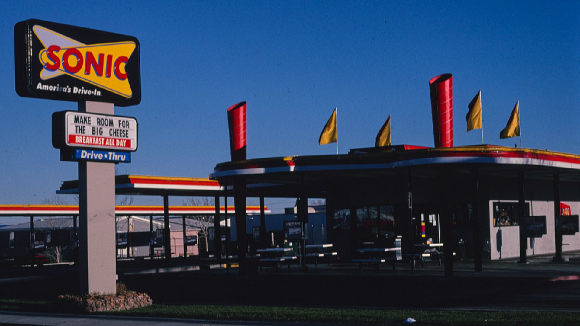 File:Sonic Drive-In Restaurant, Central Valley, Route 66, Albuquerque, New Mexico LOC 24895082348.jpg
