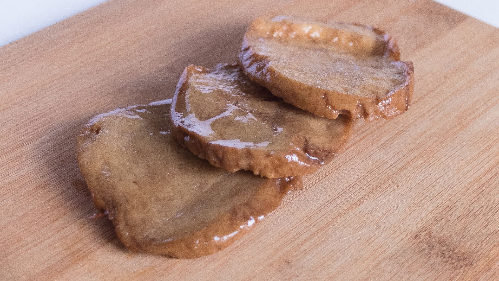 File:Seitan slices 1.jpg