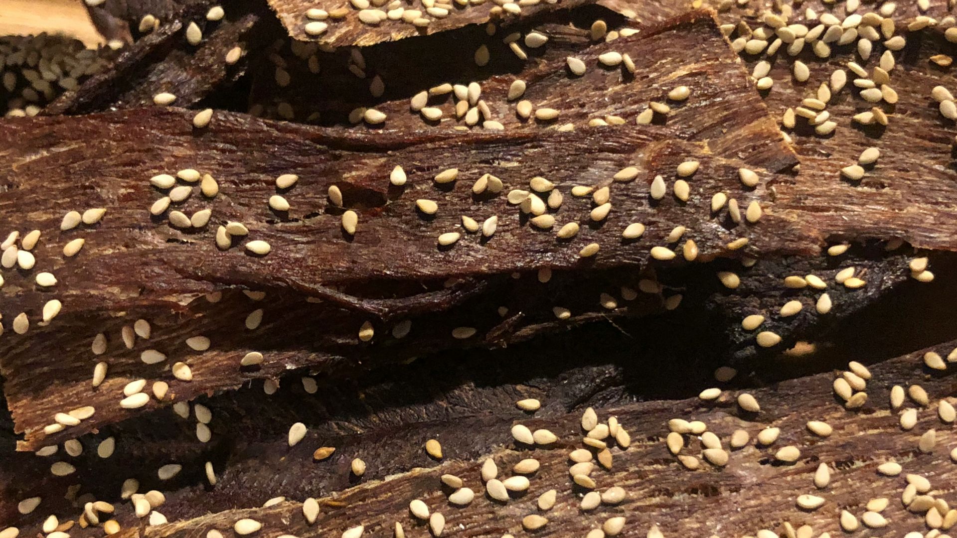 brown and black wood log