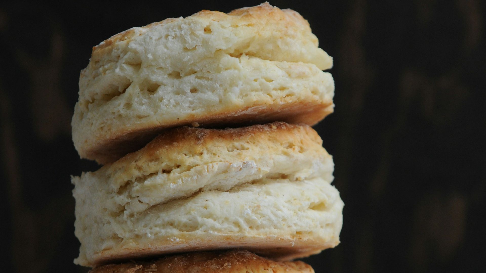 shallow focus photo of breads