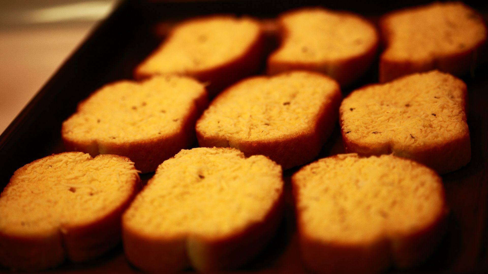 File:Cheese Toasts free creative commons (4269663447).jpg