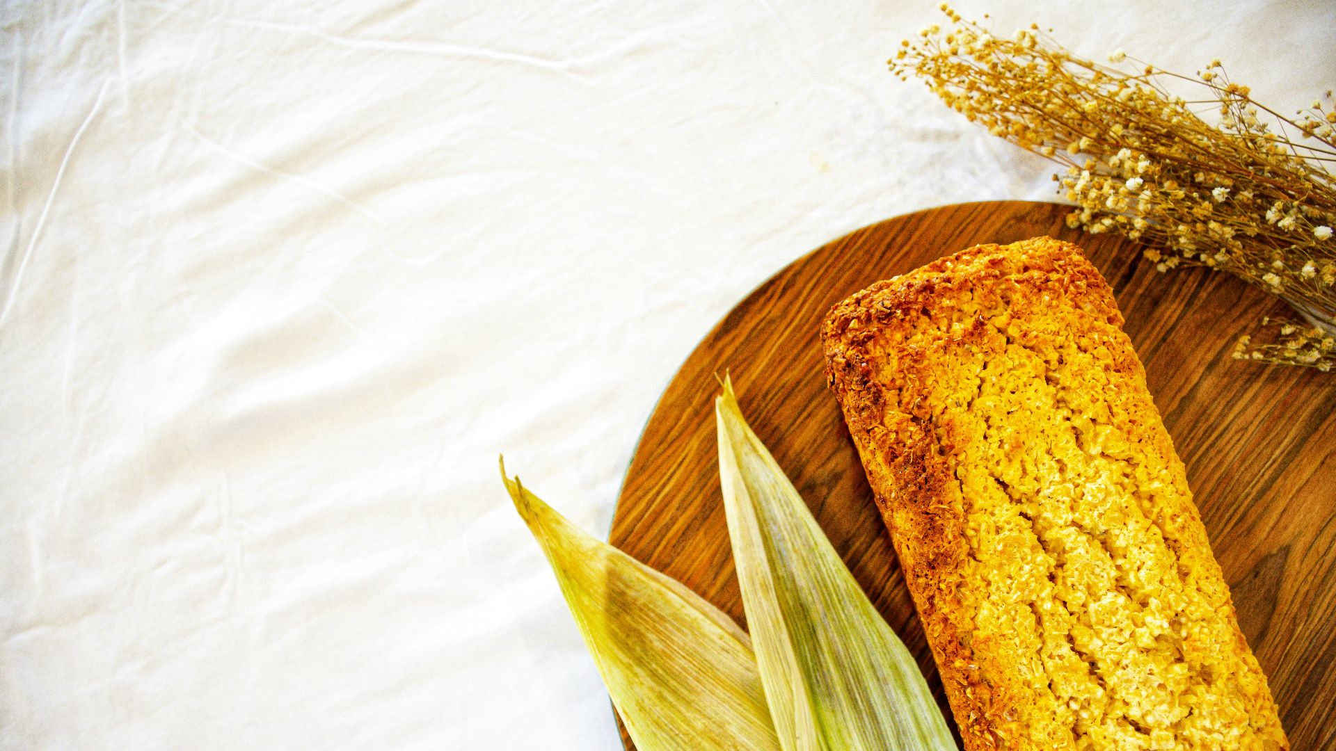 brown bread on brown wooden plate