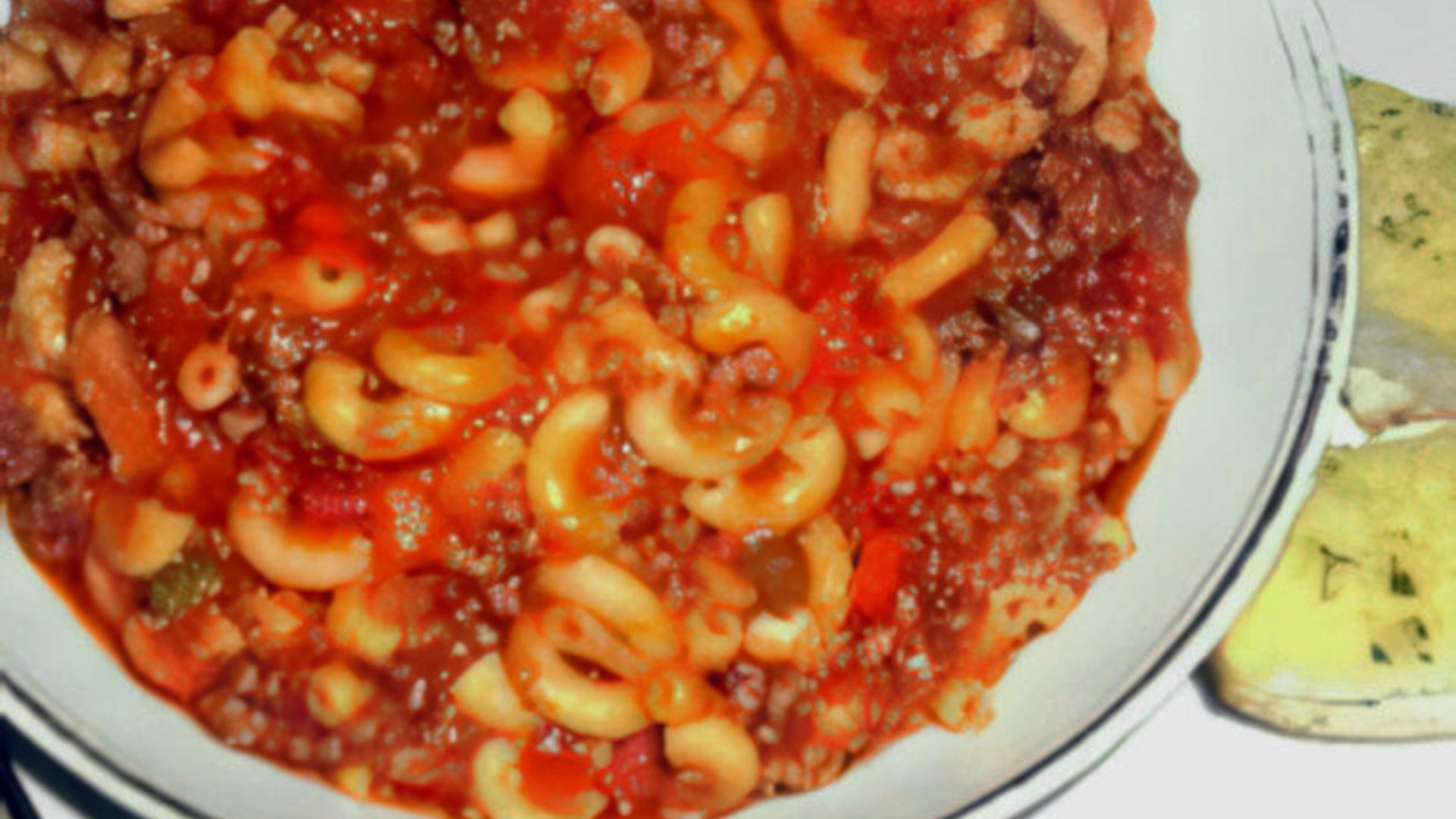 File:Goulash from usa salvaged.jpg