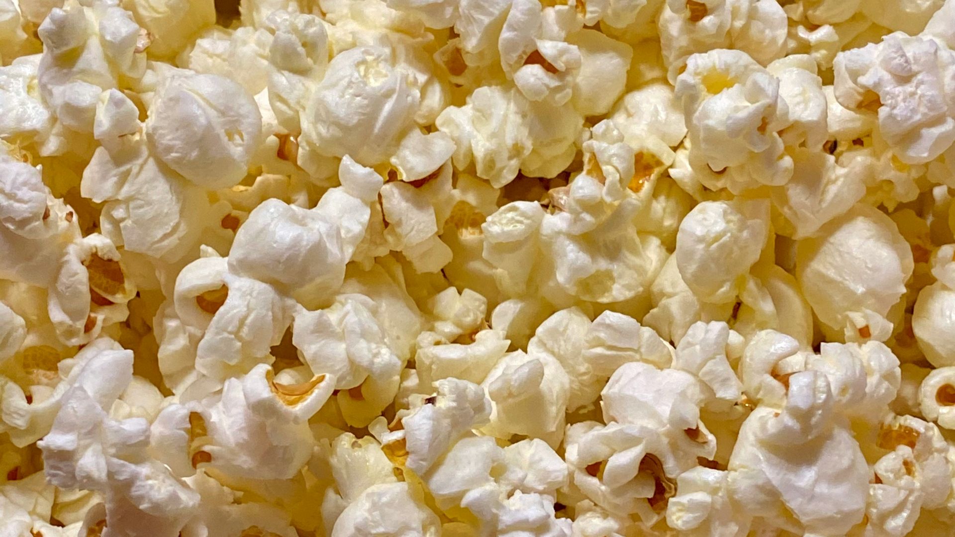 cooked popcorn
