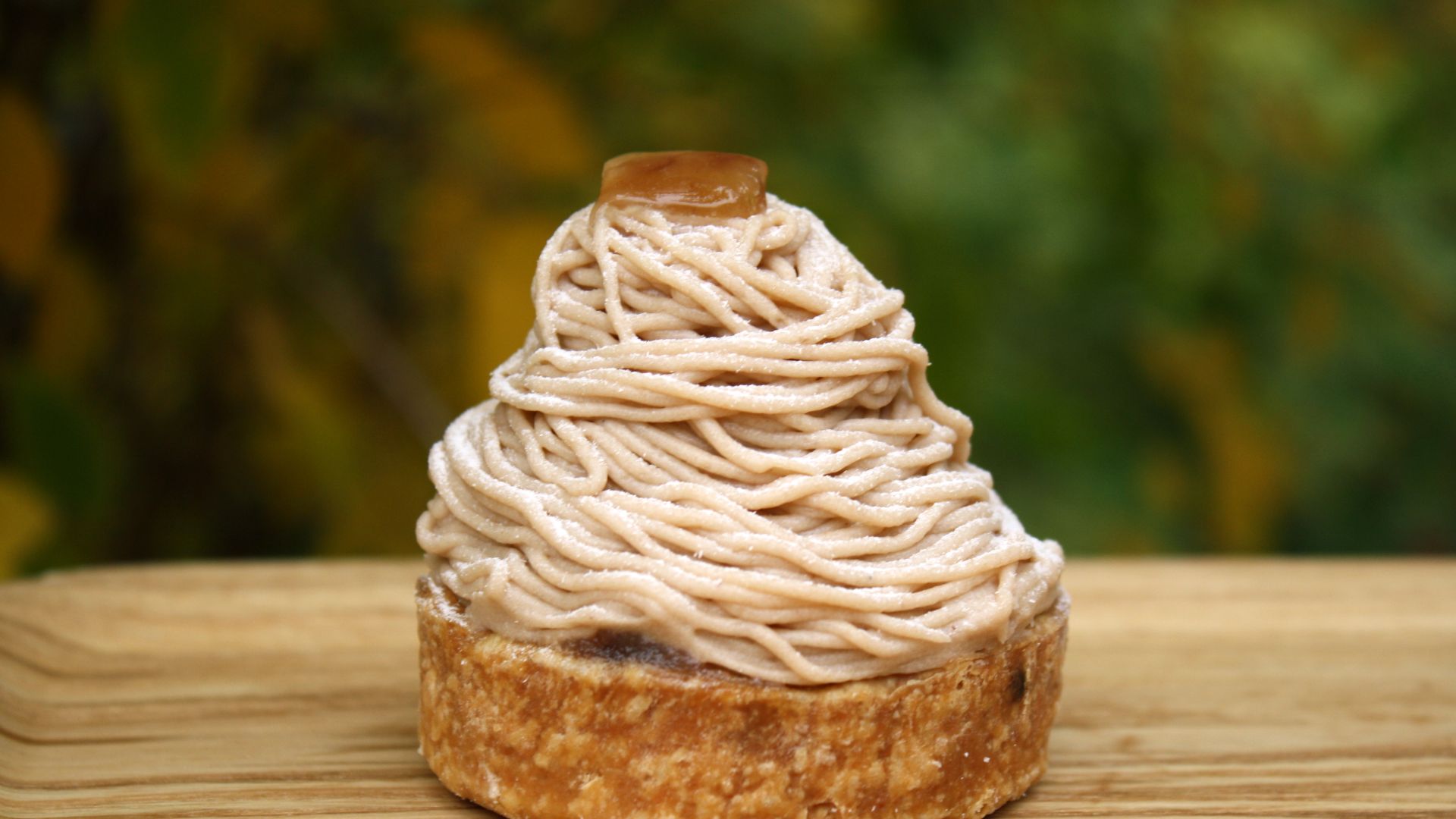 File:Mont blanc dessert from Patisserie des Reves.jpg