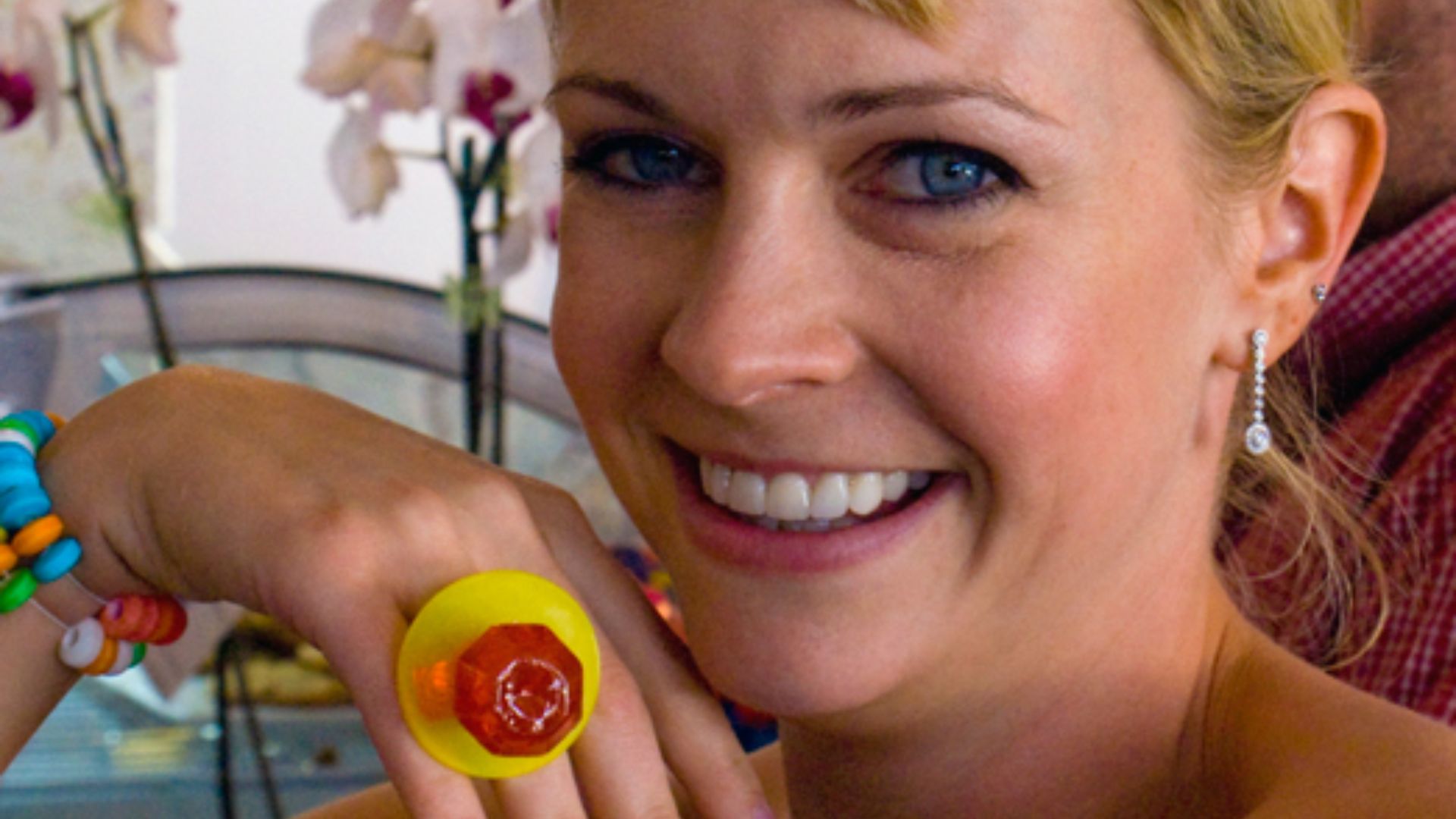 File:Melissa-joan-hart-portrait (cropped1).jpg