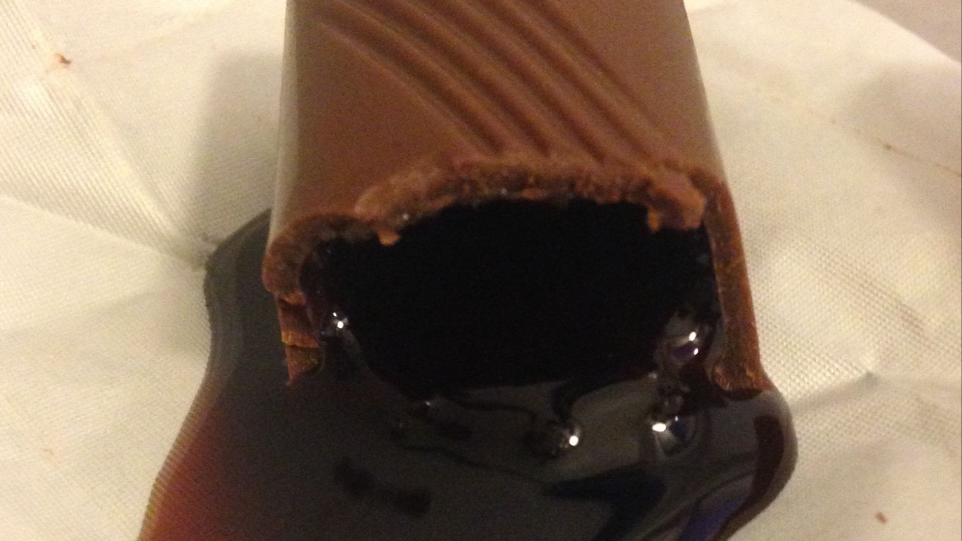 File:Pocket coffee bonbon bitten.jpg