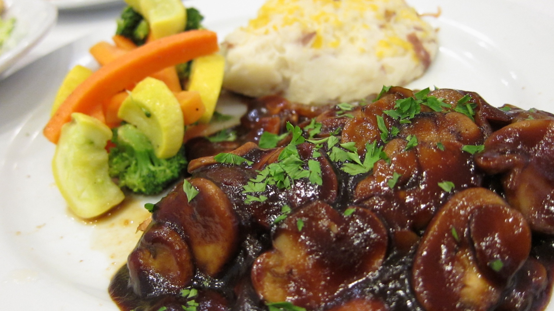 File:Restaurants and Cafes (4433527101).jpg