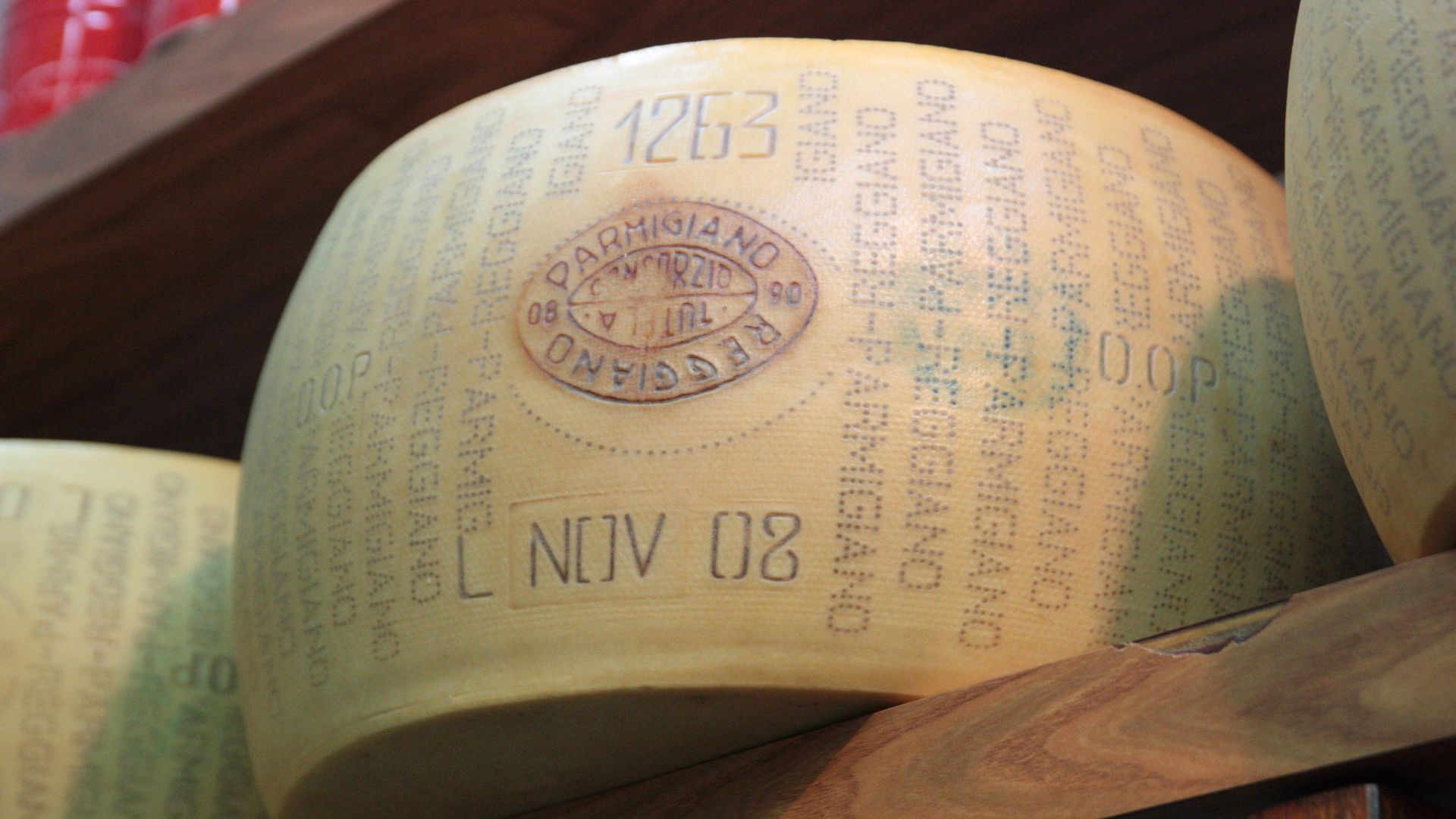File:Parmigiano Reggiano Modena.JPG