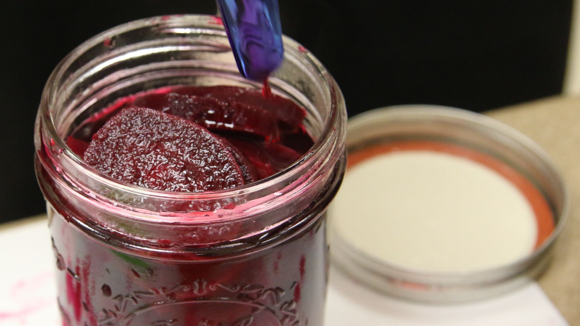 File:Pickled Beets with Bubble Remover.jpg