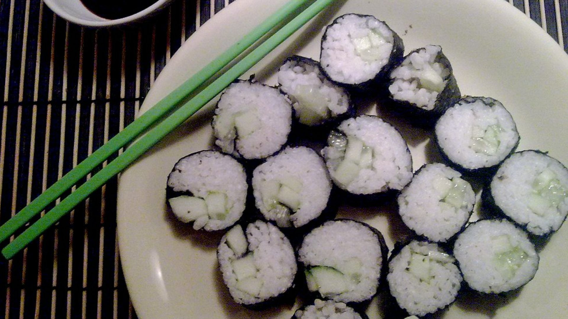 File:Kappamaki - Vegan maki rolls (4604404667).jpg